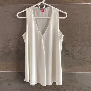 Vince Camuto V Neck Sleeveless Blouse